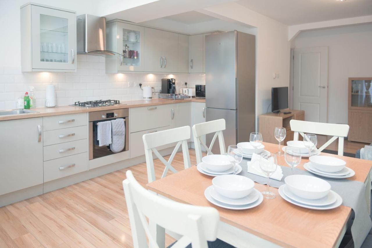Knollmead House Villa Surbiton Bagian luar foto